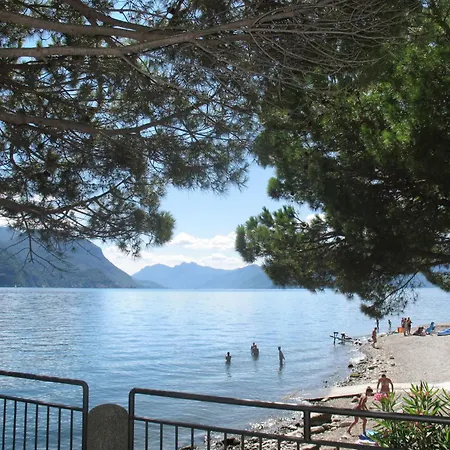 公寓 Piazza San Giuseppe-7 By Interhome *