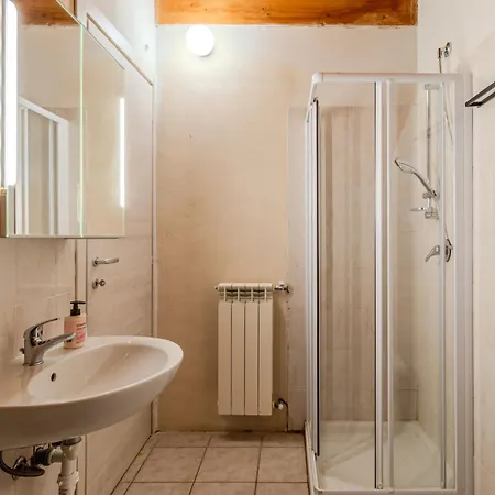Piazza San Giuseppe-7 By Interhome Apartment Acquaseria